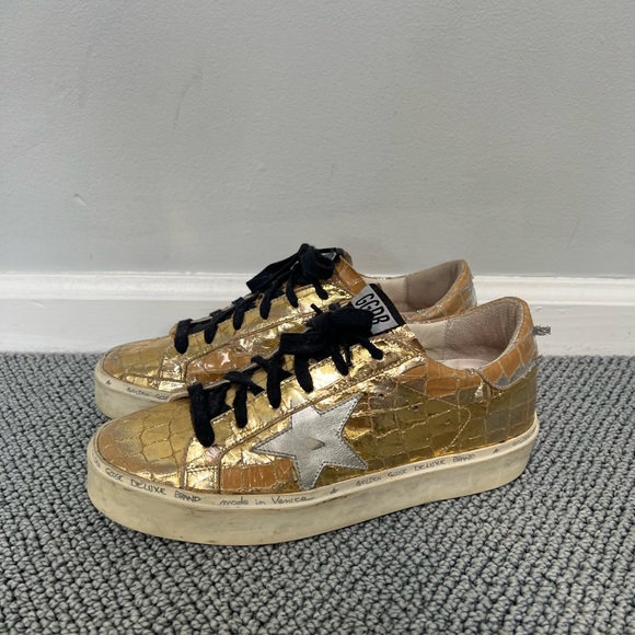 Golden Goose Gold Croc Embossed Leather Superstar Low-Top Sneaker - Picture 3 of 8